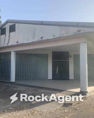 Immobile di 600 m² a Altavilla Silentina
