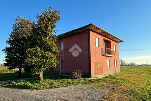 VILLA SINGOLA A RIVOLTA D'ADDA