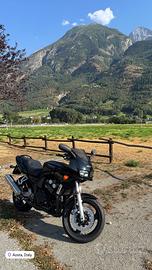YAMAHA FAZER 600 Buone condizioni pochi km