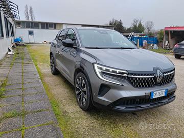 Autovettura Renault austral mild hibrid