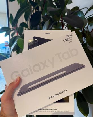 Galaxy Tab S10 FE 5G - NUOVO con KeyBoard Samsung