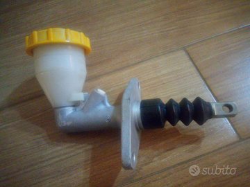 Pompa frizione Mahindra