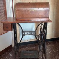 Macchina per cucire Singer vintage