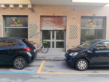 Fondo commerciale in via Sardegna