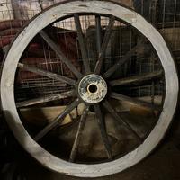Ruota carro grande in legno