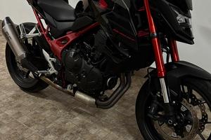 Hornet cb 750 “35kw”