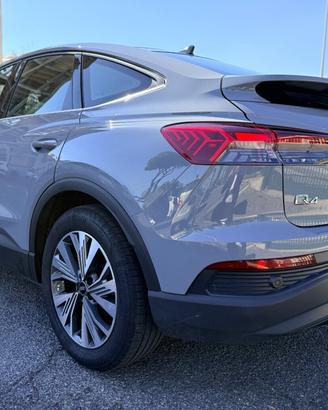 Audi Q4 35 Sportback e-tron 170cv Autonomia 350km