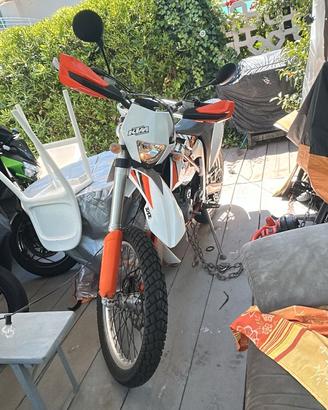 KTM  Modello 350 Freeride pari al nuovo