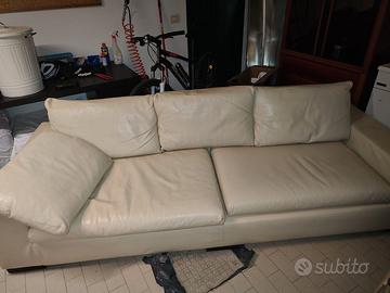 Divano pelle vera
