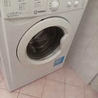 Lavatrice Indesit mod iwc71252
