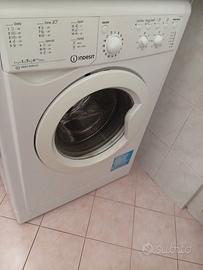 Lavatrice Indesit mod iwc71252