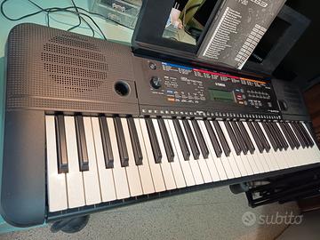 tastiera Yamaha PSR e263 perfetta valuto scambi 