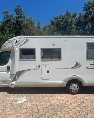 Camper Laika X 713