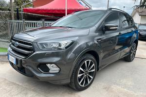Ford Kuga 2.0 TDCI 150 cv 4WD Powershift ST-Line