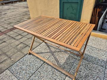 Tavolo da pranzo per giardino