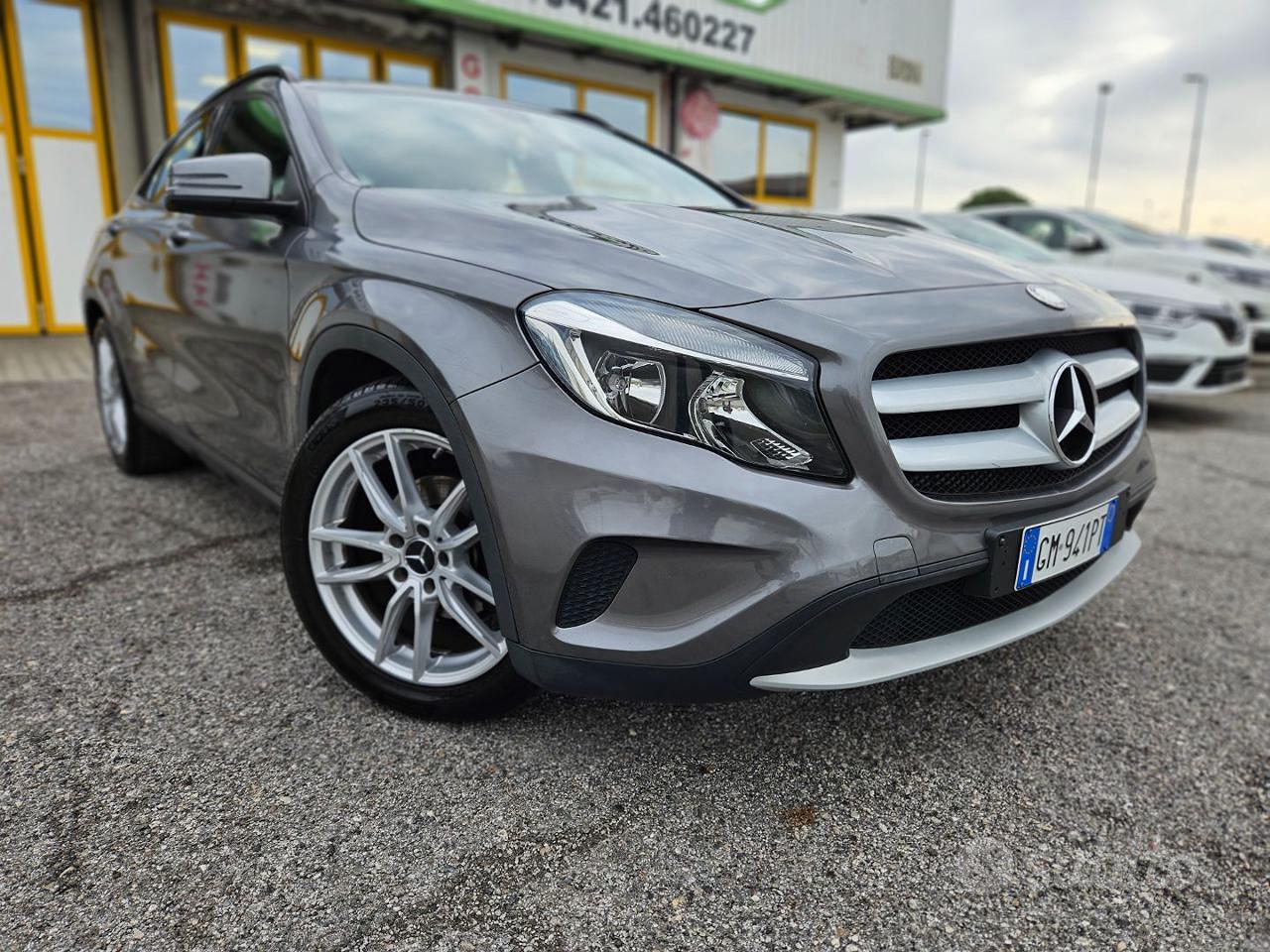 Subito - AUTO BIVIO - MERCEDES-BENZ GLA 200 d Automatic Business - Auto ...