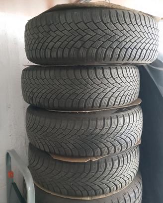 Treno gomme invernali misura 185/65 R15