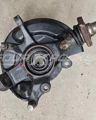 Montante mozzo anteriore DX Nissan King Cab D21