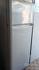 Frigo con Congelatore Indesit