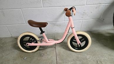 bicicletta senza pedali