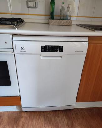 Lavastoviglie Electrolux ESF5534LOW