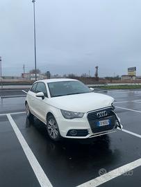 Audi A1 2010 incidentata