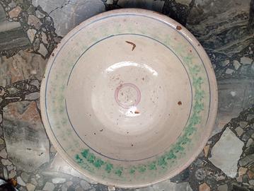 Antica ciotola in maiolica fine 800/ primi 900
