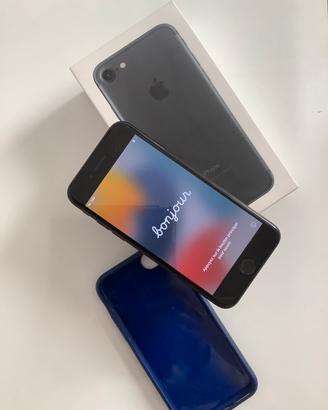 Iphone 7 32 giga nero e cover
