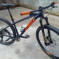 MTB 29  KTM MODELLO MYROON  PRO CARBONIO (NUOVA)