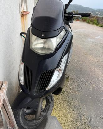 Kymco dink 200i
