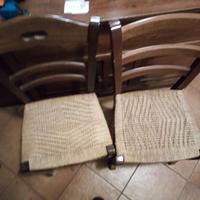 2 sedie color noce scuro