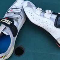 scarpe strada.