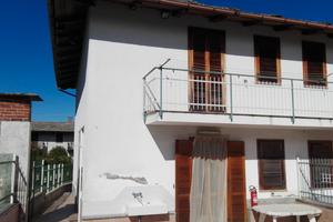 Casa Immersa nel verde