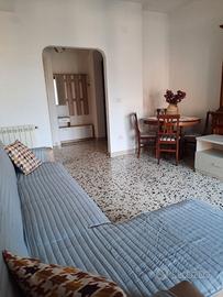 APPARTAMENTO/CAMERE VIALE REGINA ELENA
