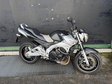 Suzuki GSR 600