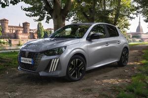 Peugeot 208 - APERTI AD AGOSTO