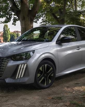 Peugeot 208 - APERTI AD AGOSTO