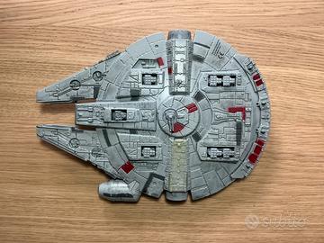 Disney Store Star Wars Millennium Falcon Deluxe