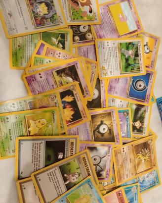 lotto 62 carte Pokemon 