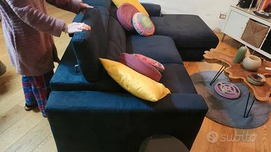 Libolla Poltronesofa blu scuro.