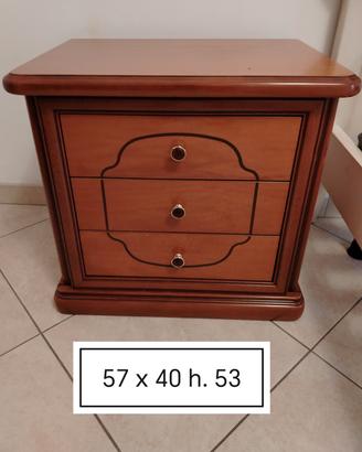 Comodini in legno massello