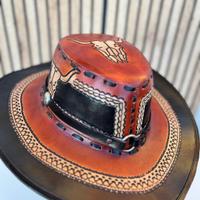 Cappello artigianale in vera pelle