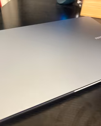 Samsung Galaxy Book4 Edge 15,6” 16GB 512GB – pari