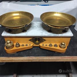 BILANCIA A DUE PIATTI VINTAGE OTTONE MARMO LEGNO