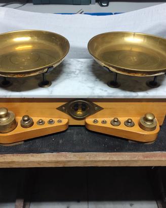 BILANCIA A DUE PIATTI VINTAGE OTTONE MARMO LEGNO