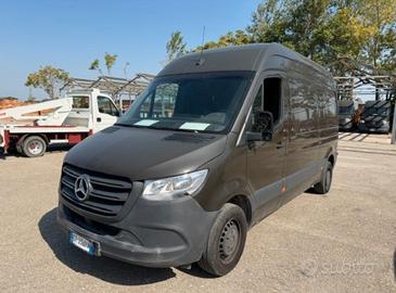 Sprinter Mercedes-Benz  anno 2021