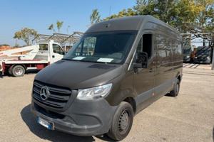 Sprinter Mercedes-Benz  anno 2021