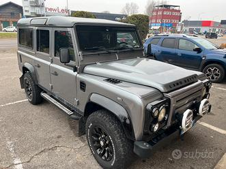 LAND ROVER Defender 110 2.2 limited edition ROUGH