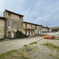 Grande Cascina da Ristrutturare Ideale Edili o Inv