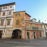 2 LOCALI A SALUZZO